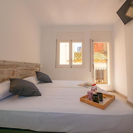Agi Gloria Rooms Roses Extérieur photo