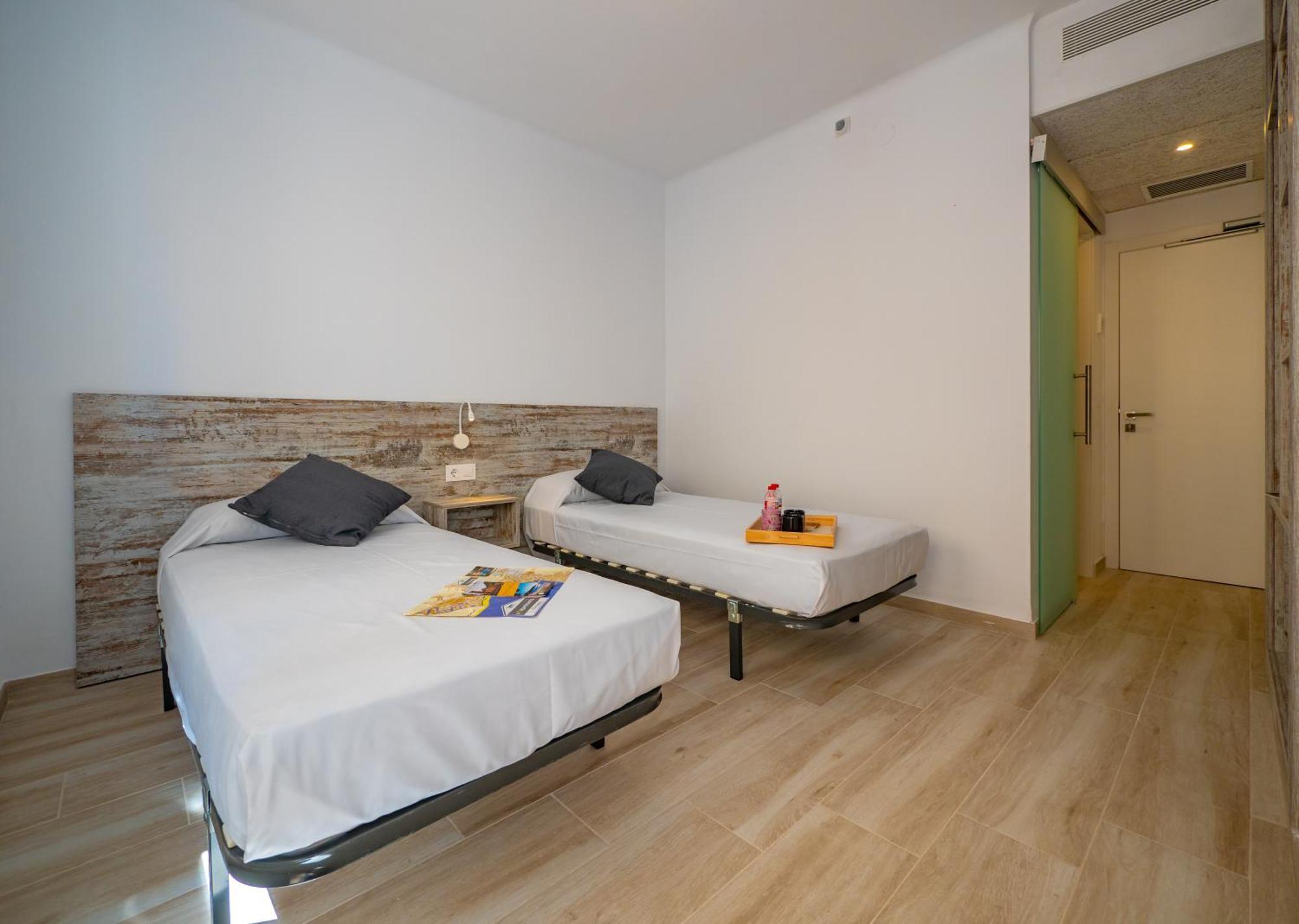 Agi Gloria Rooms Roses Extérieur photo